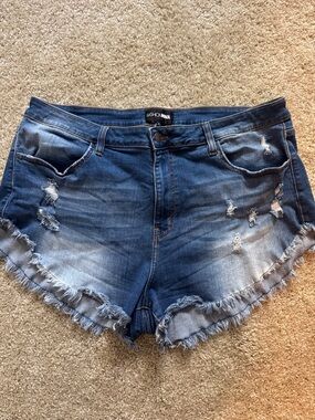 Fashion Nova Distressed Frayed Hem Denim Shorts - Dark Blue Wash